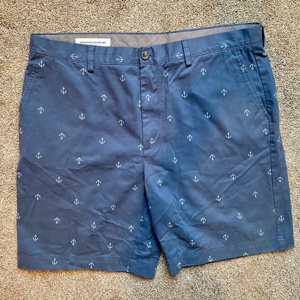 Shorts with anchor pattern
